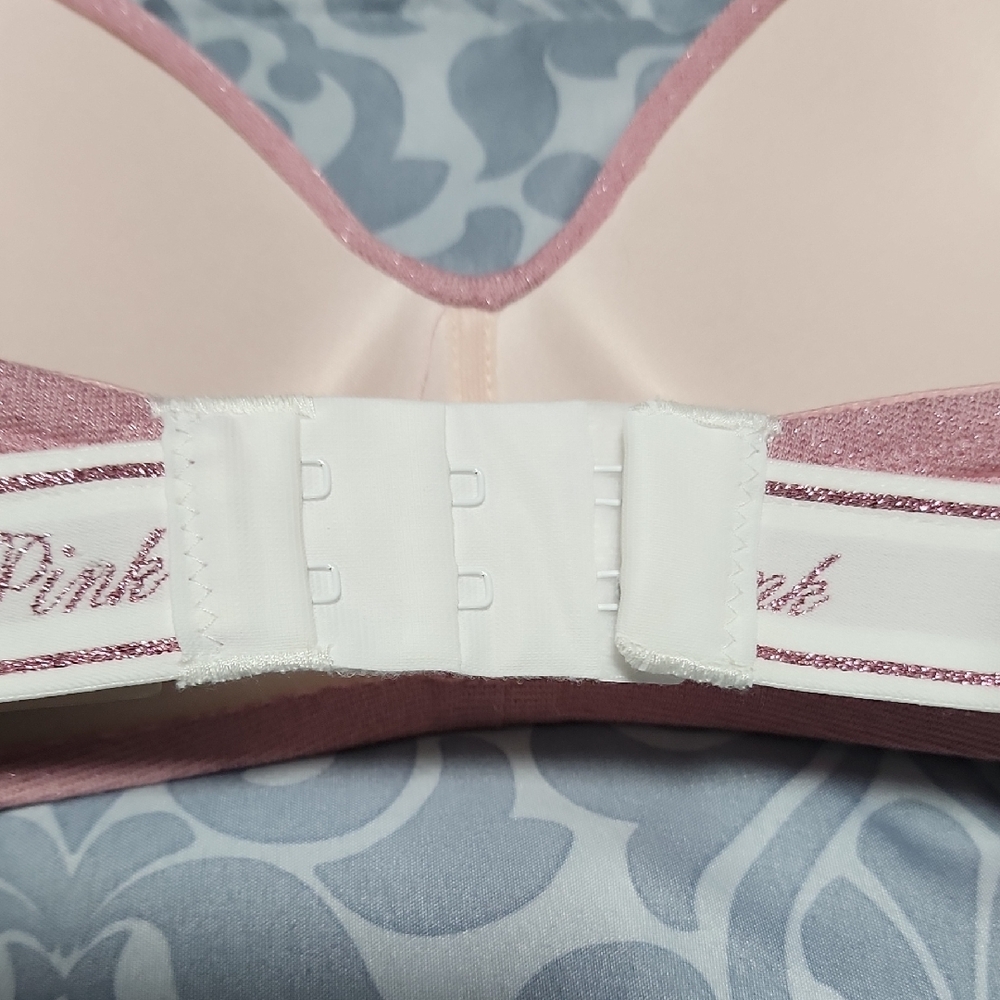 Victoria's Secret Light Pink (Rose) Push Up Bra, Size 34D. - Picture 4 of 7